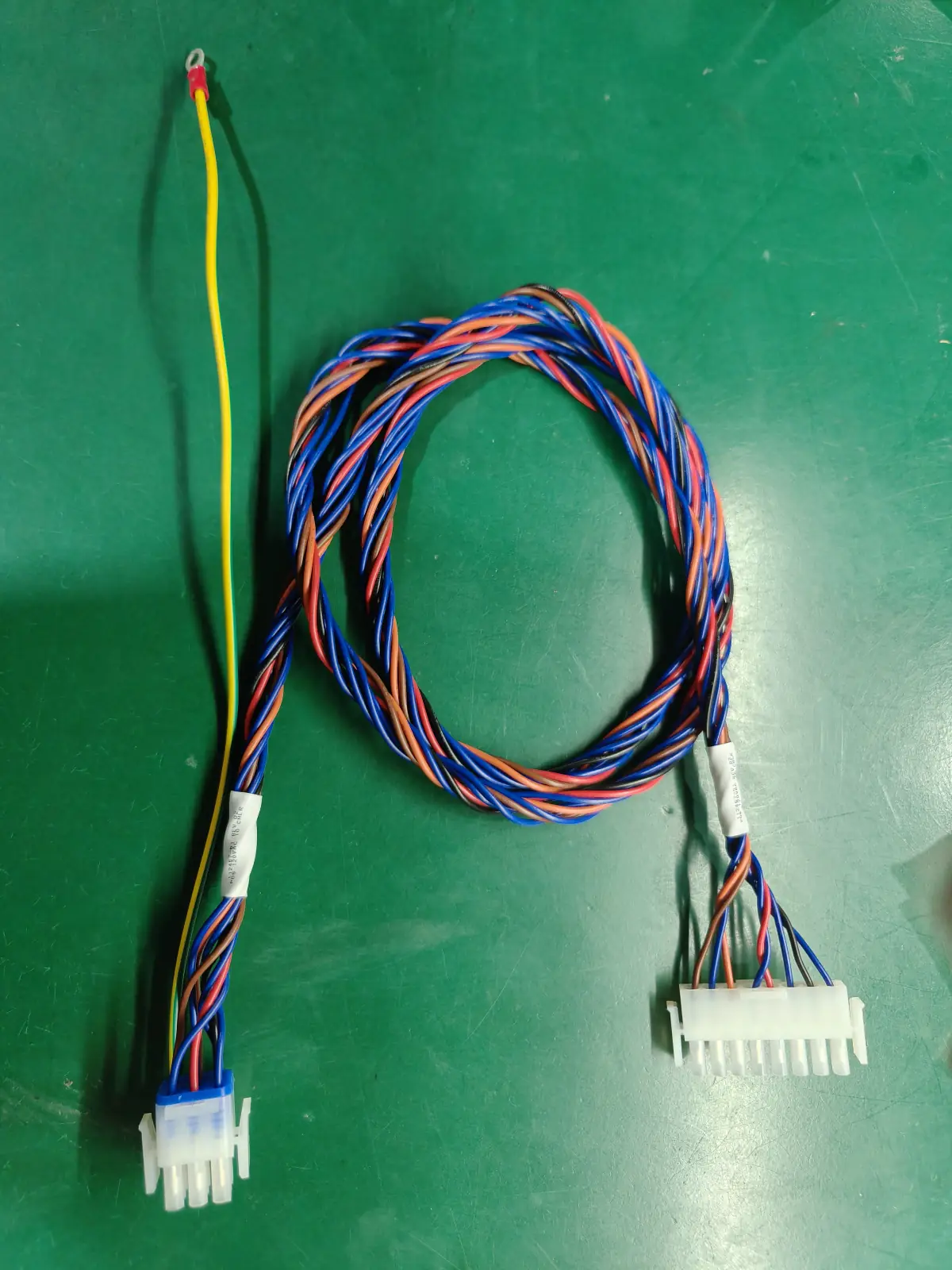 موصلات Molex